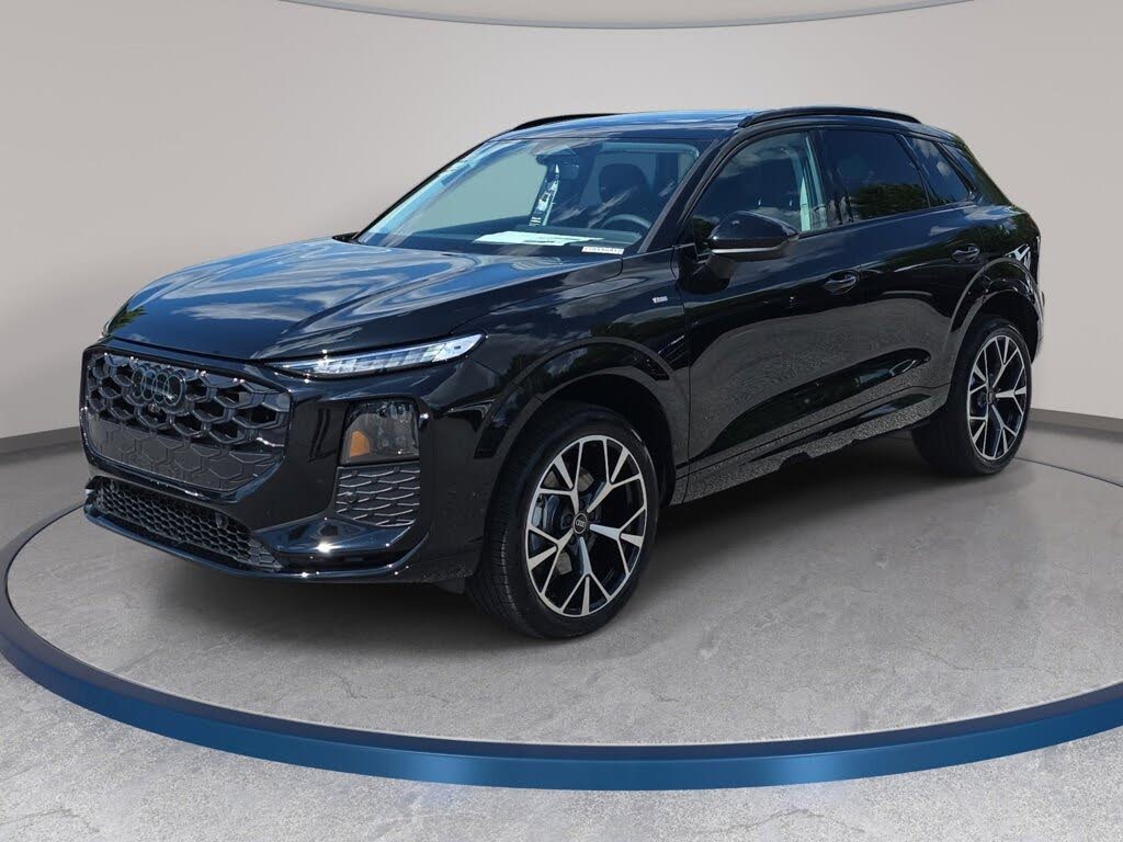 2026 Audi Q3 S line