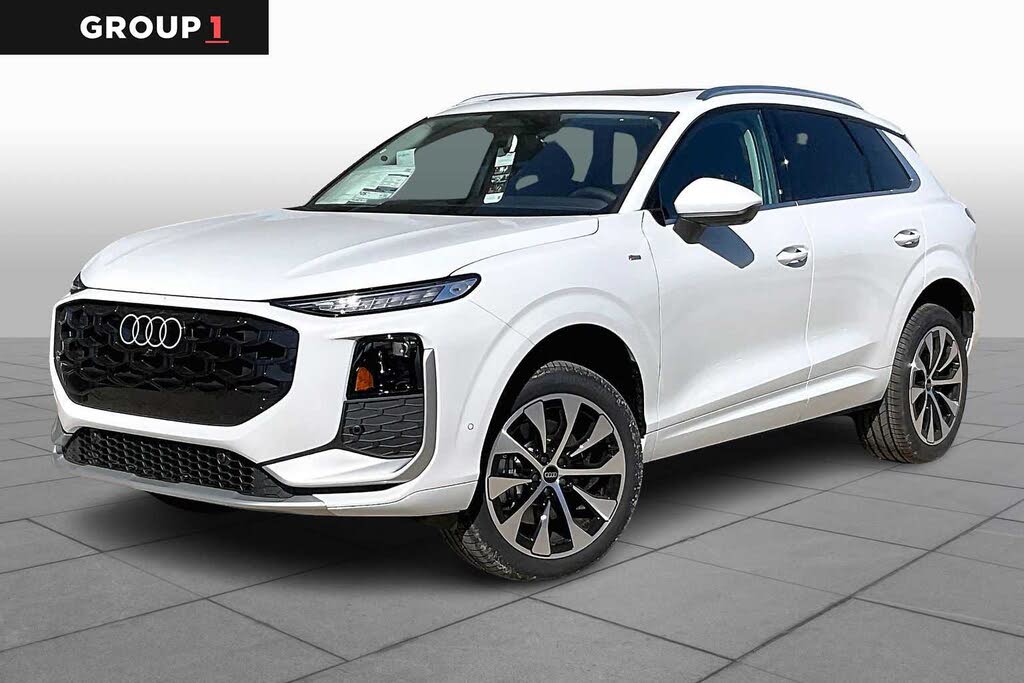 2026 Audi Q3 S line