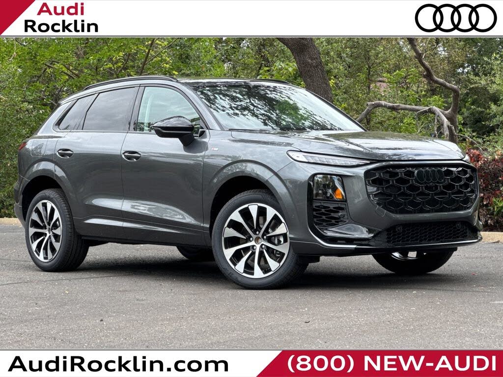 2026 Audi Q3 S line