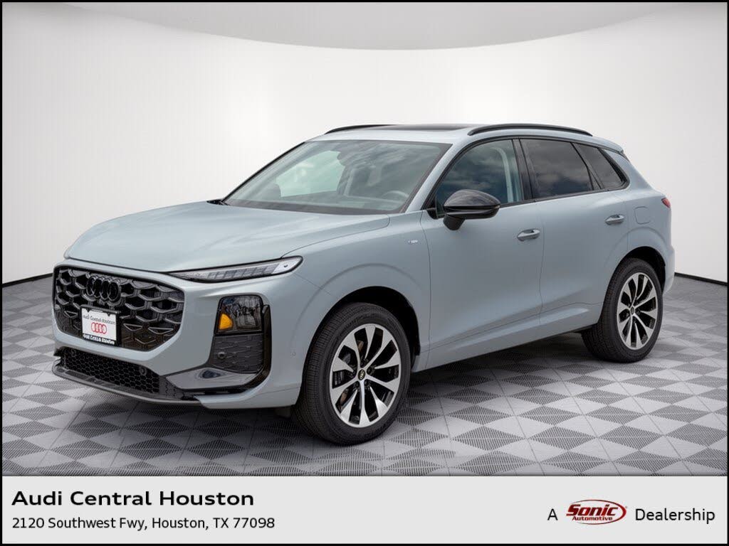 2026 Audi Q3 S line
