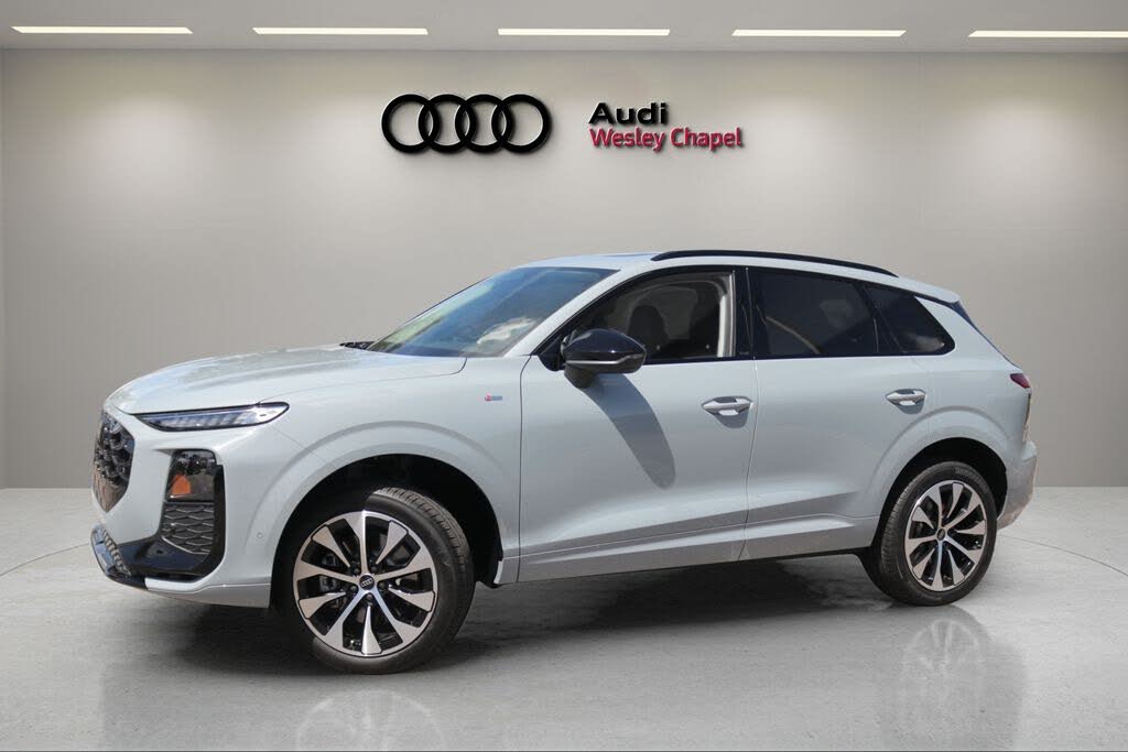 2026 Audi Q3 S line