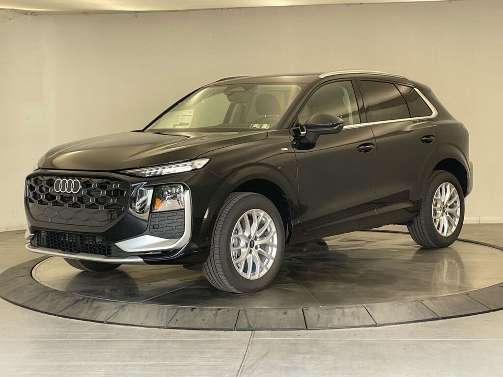 2026 Audi Q3 S line