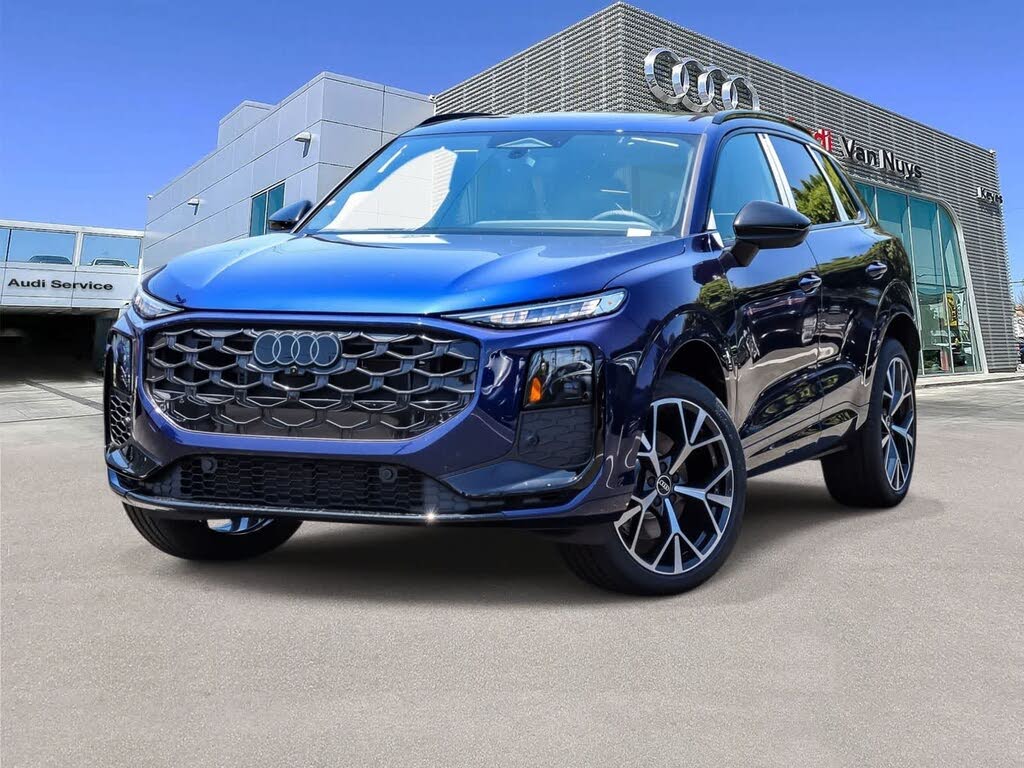 2026 Audi Q3 S line