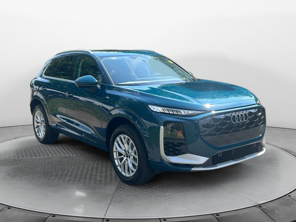 2026 Audi Q3 S line