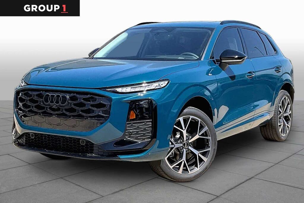 2026 Audi Q3 S line