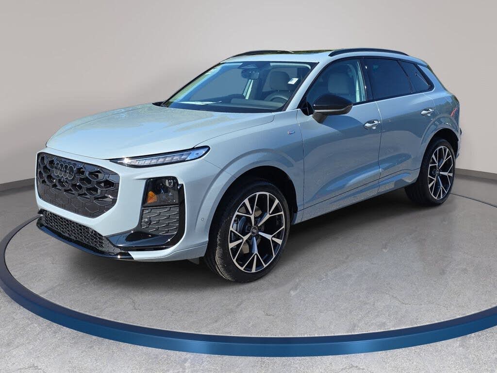2026 Audi Q3 S line