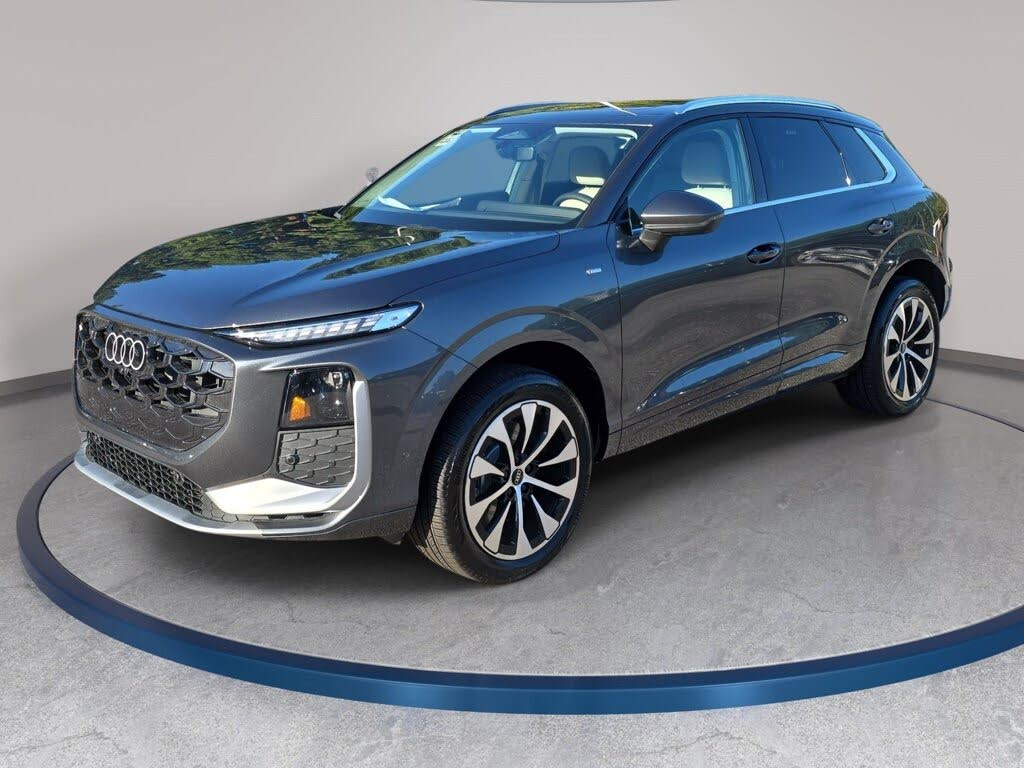 2026 Audi Q3 S line