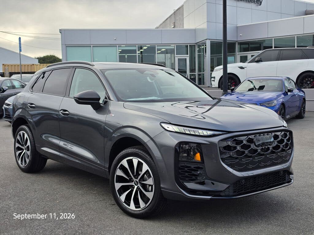 2026 Audi Q3 S line