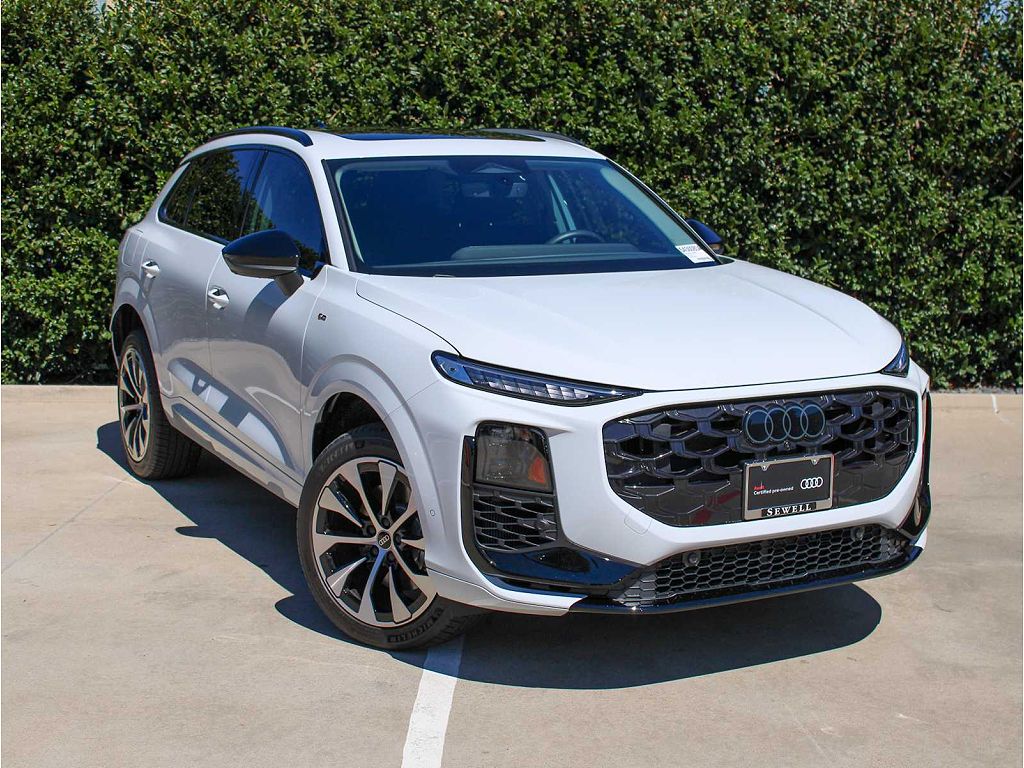 2026 Audi Q3 S line