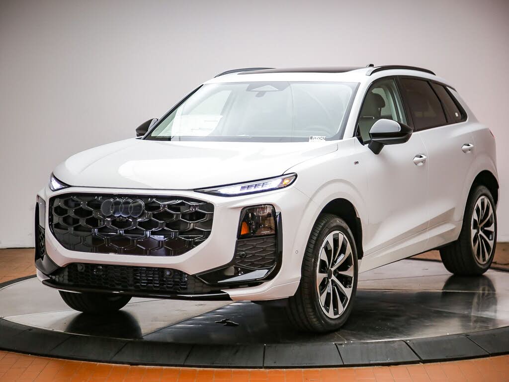 2026 Audi Q3 S line