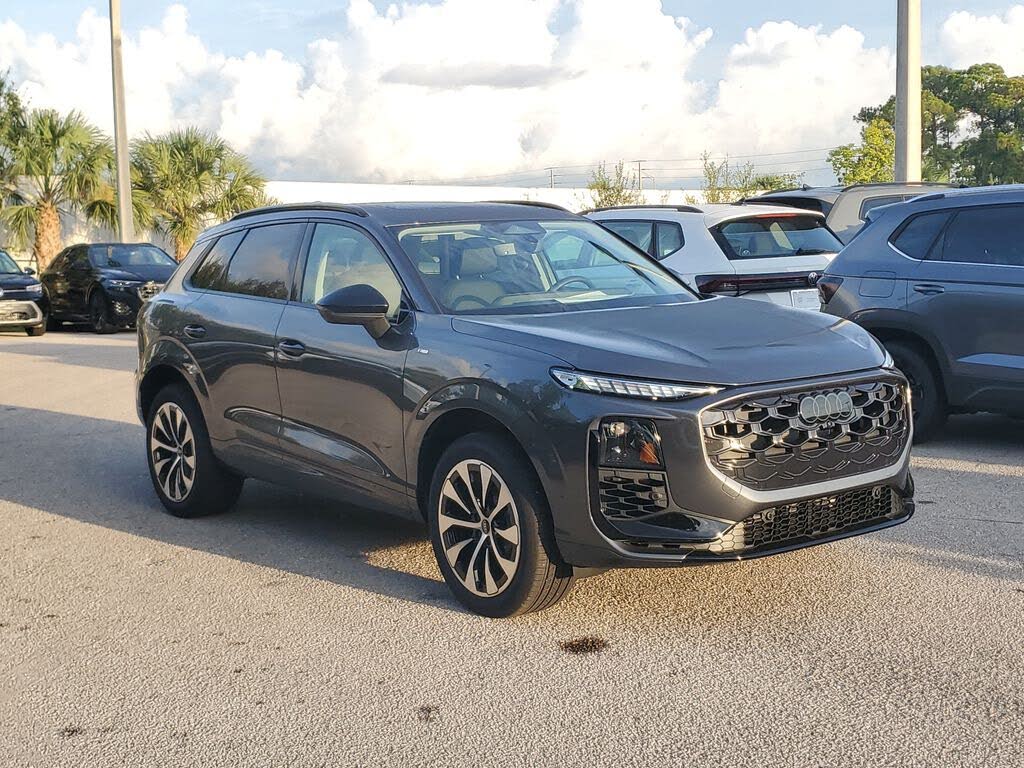 2026 Audi Q3 S line