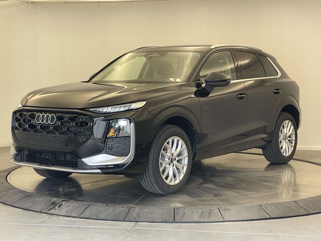 2026 Audi Q3 S line