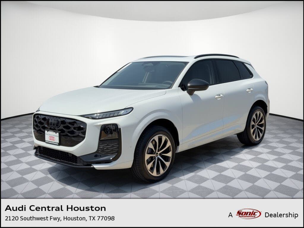 2026 Audi Q3 S line