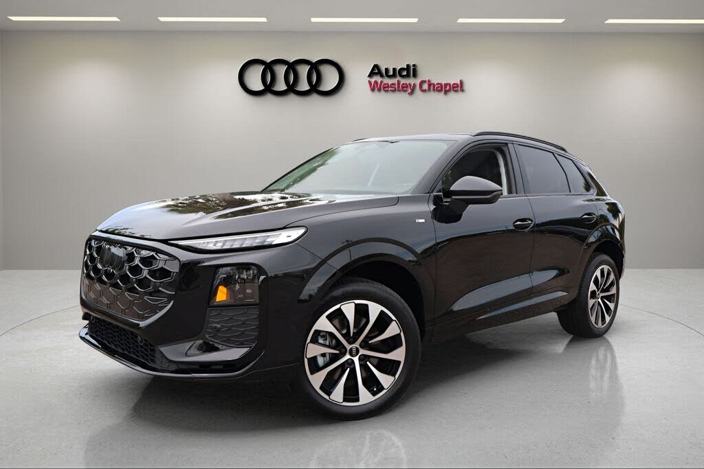 2026 Audi Q3 S line