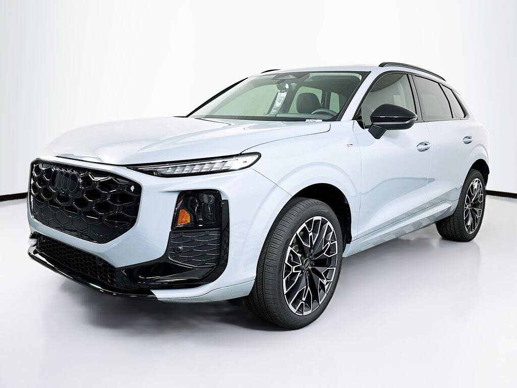 2026 Audi Q3 S line