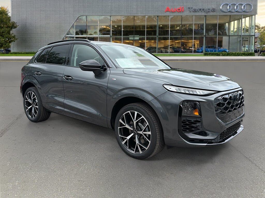 2026 Audi Q3 S line
