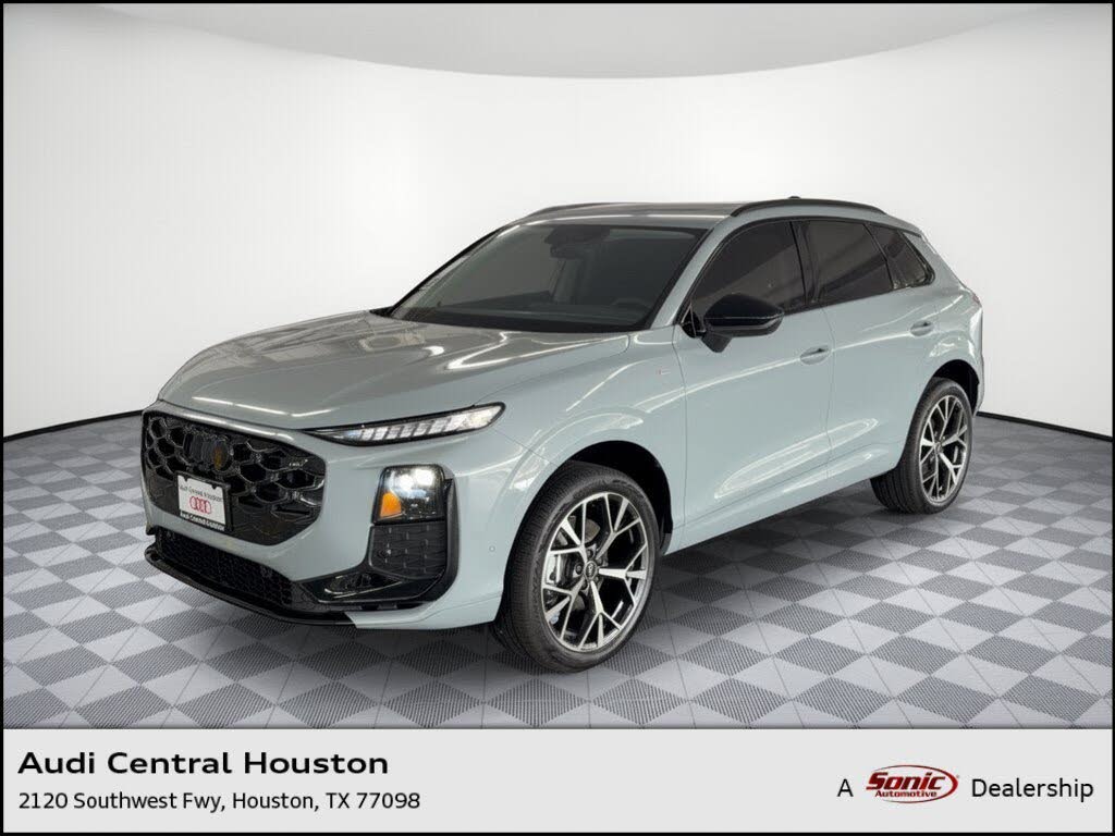 2026 Audi Q3 S line