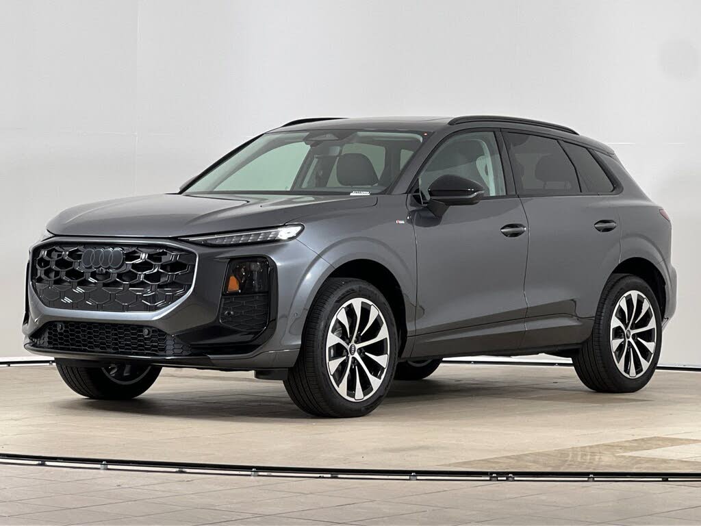 2026 Audi Q3 S line