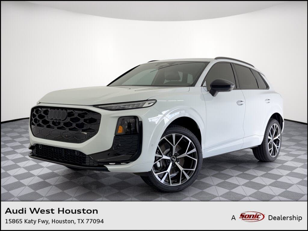2026 Audi Q3 S line