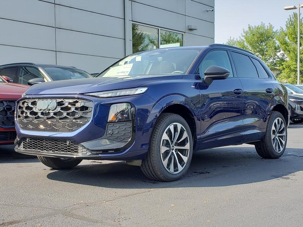 2026 Audi Q3 S line