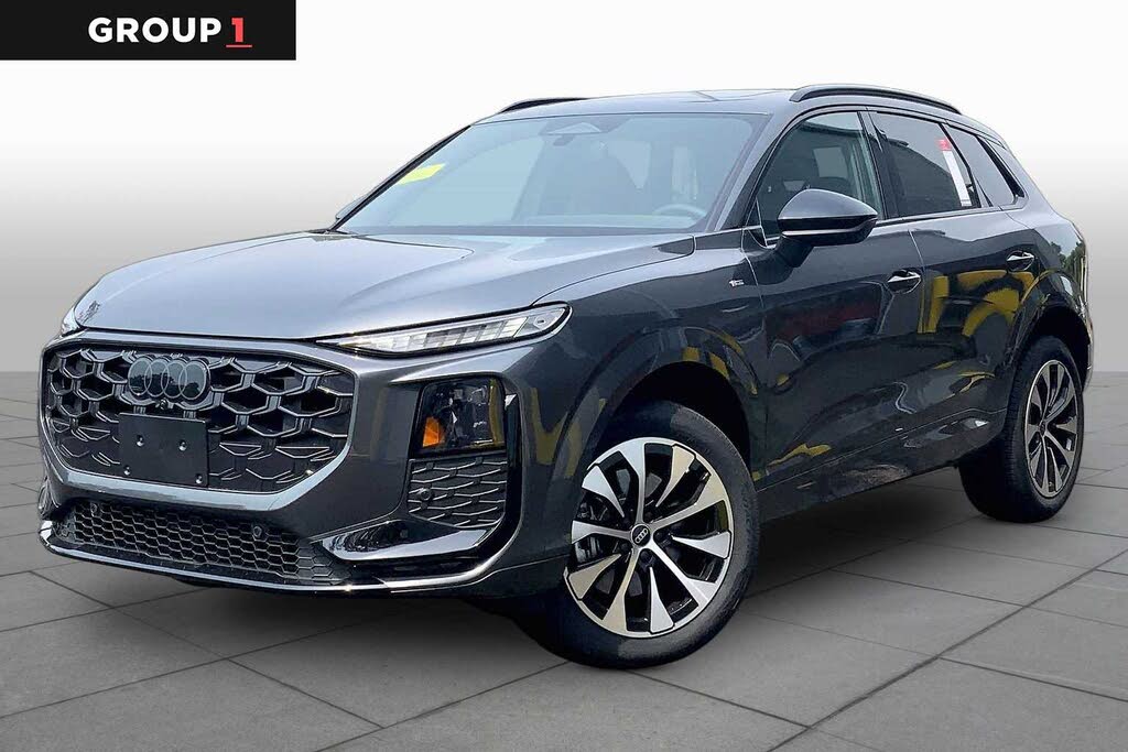 2026 Audi Q3 S line