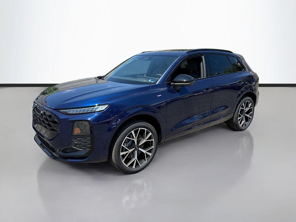 2026 Audi Q3 S line