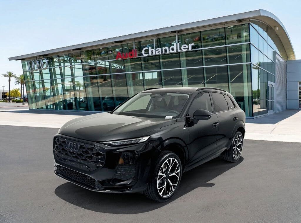 2026 Audi Q3 S line