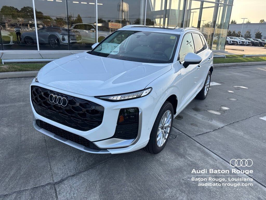 2026 Audi Q3 S line