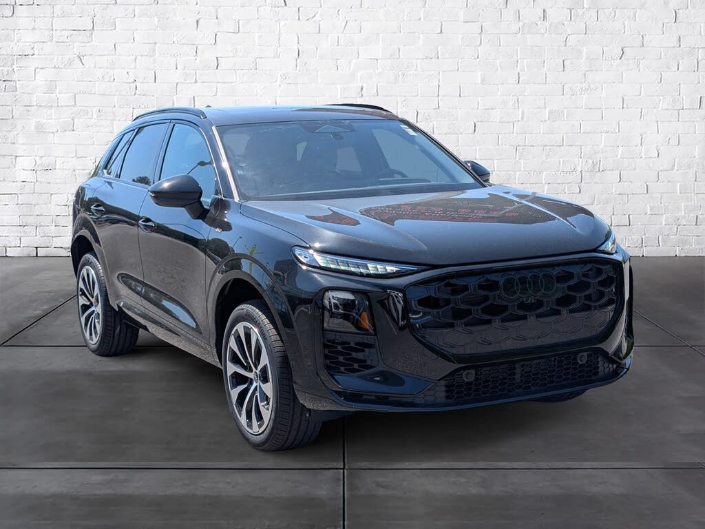 2026 Audi Q3 S line
