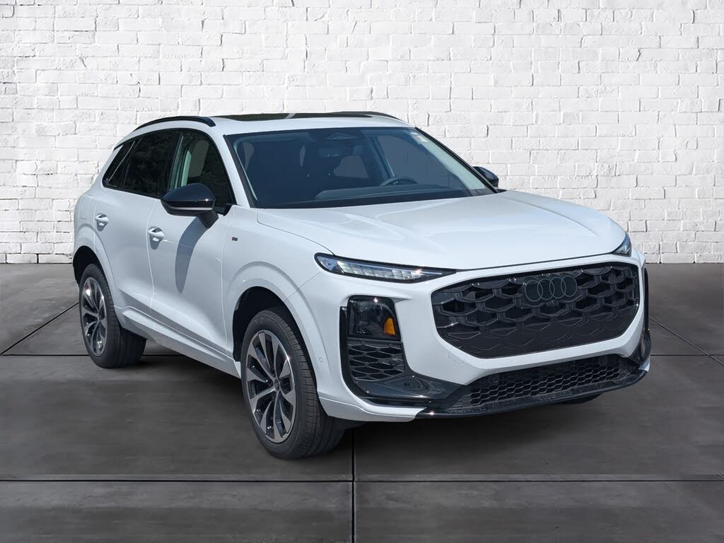 2026 Audi Q3 S line