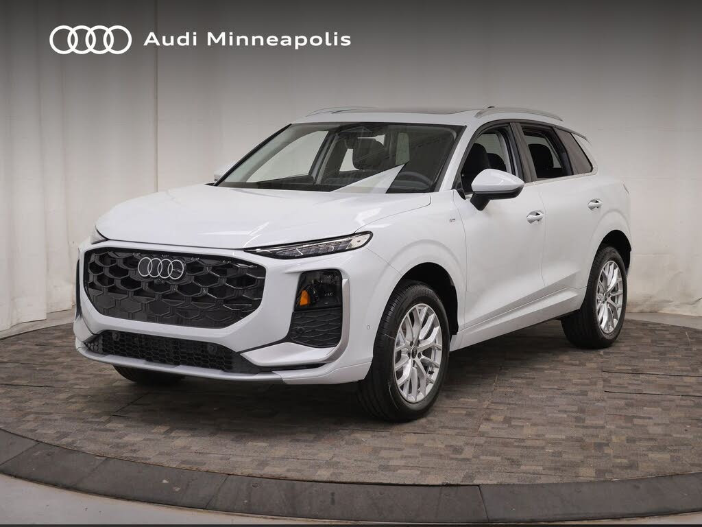 2026 Audi Q3 S line