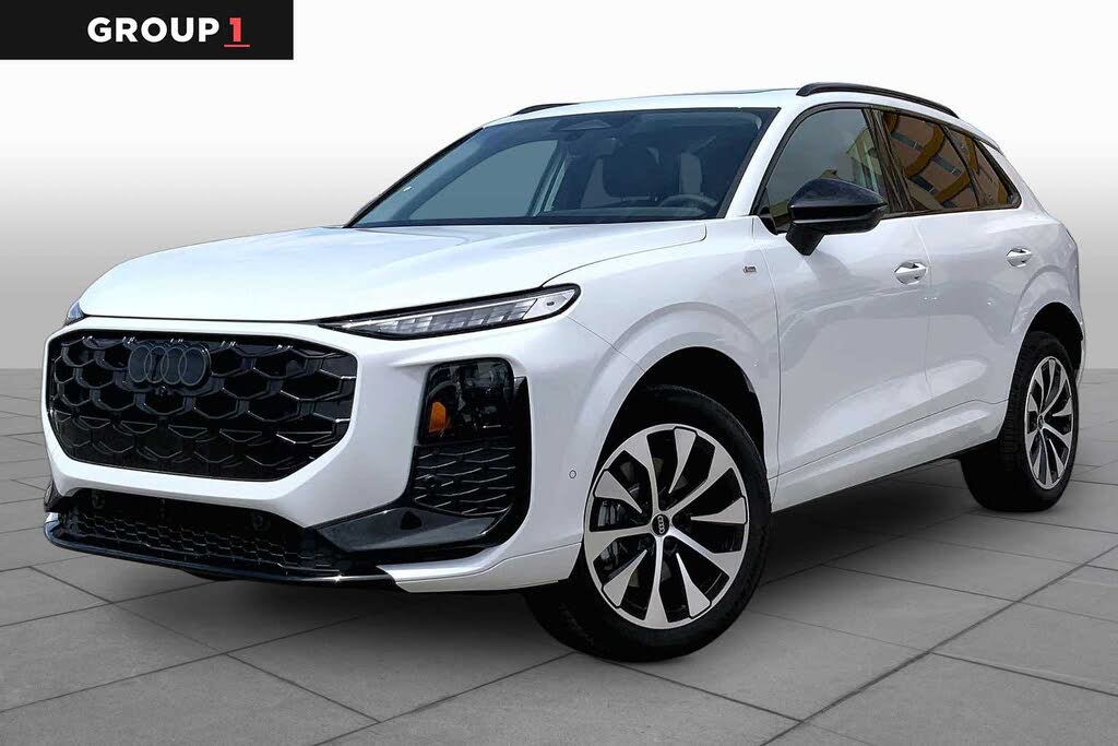 2026 Audi Q3 S line
