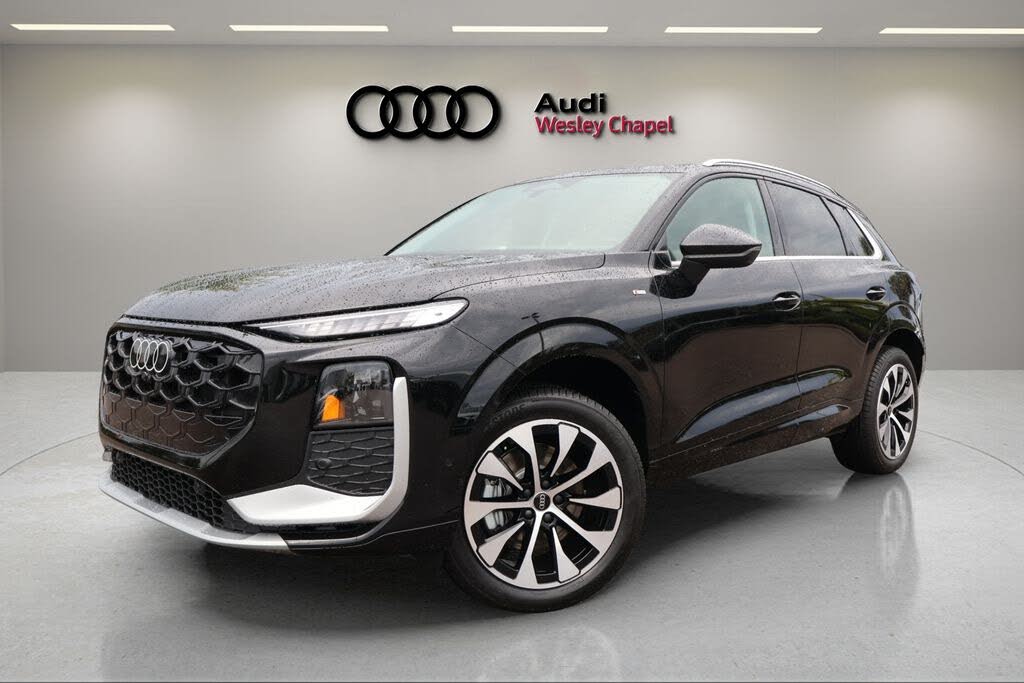 2026 Audi Q3 S line
