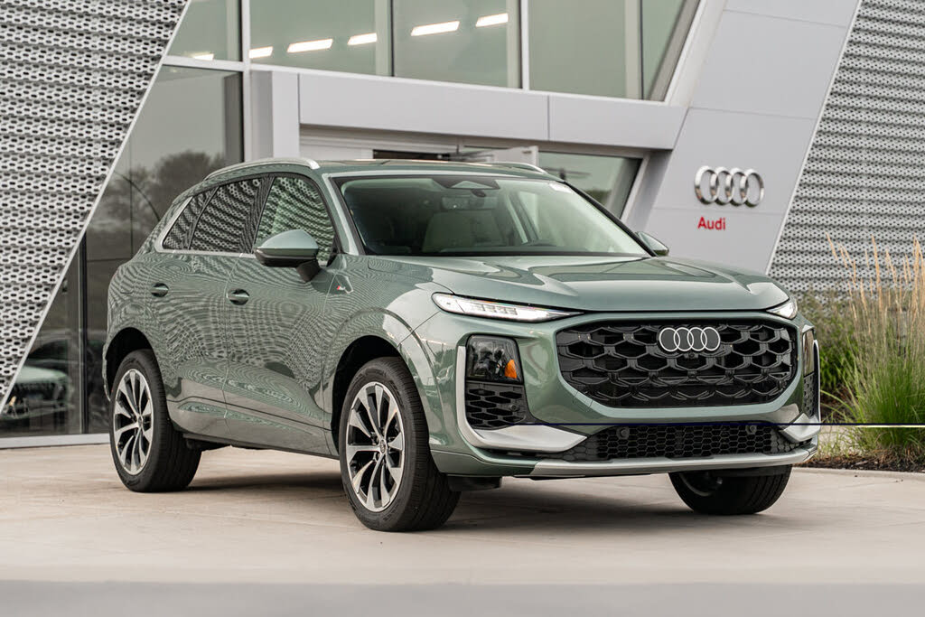 2026 Audi Q3 S line
