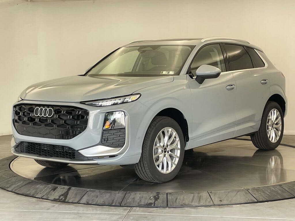 2026 Audi Q3 S line