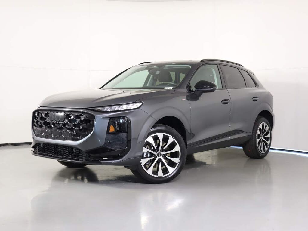 2026 Audi Q3 S line