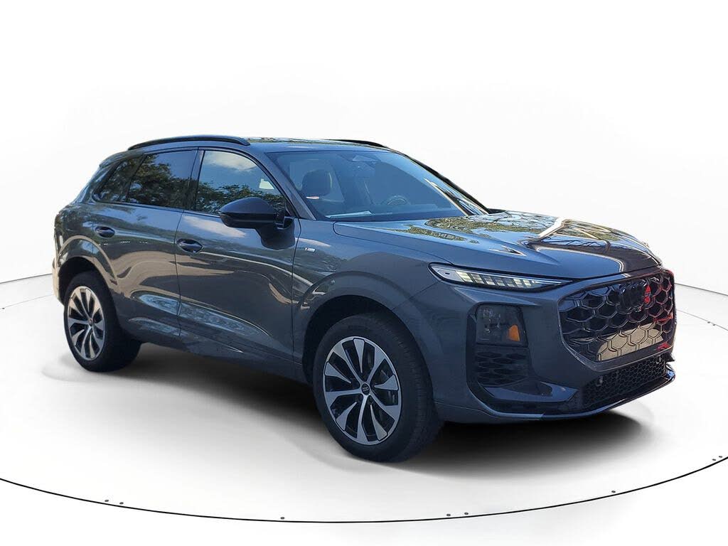 2026 Audi Q3 S line