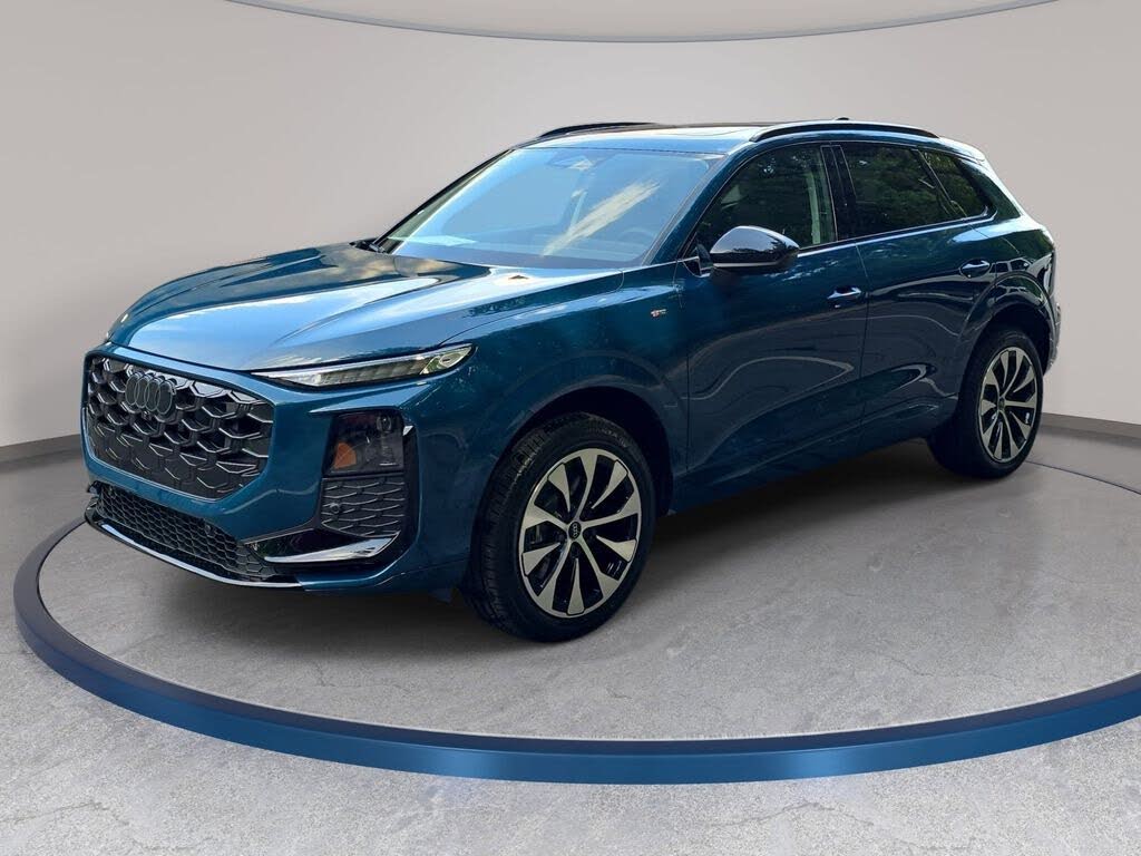 2026 Audi Q3 S line