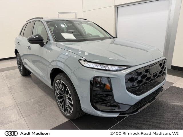 2026 Audi Q3 S line