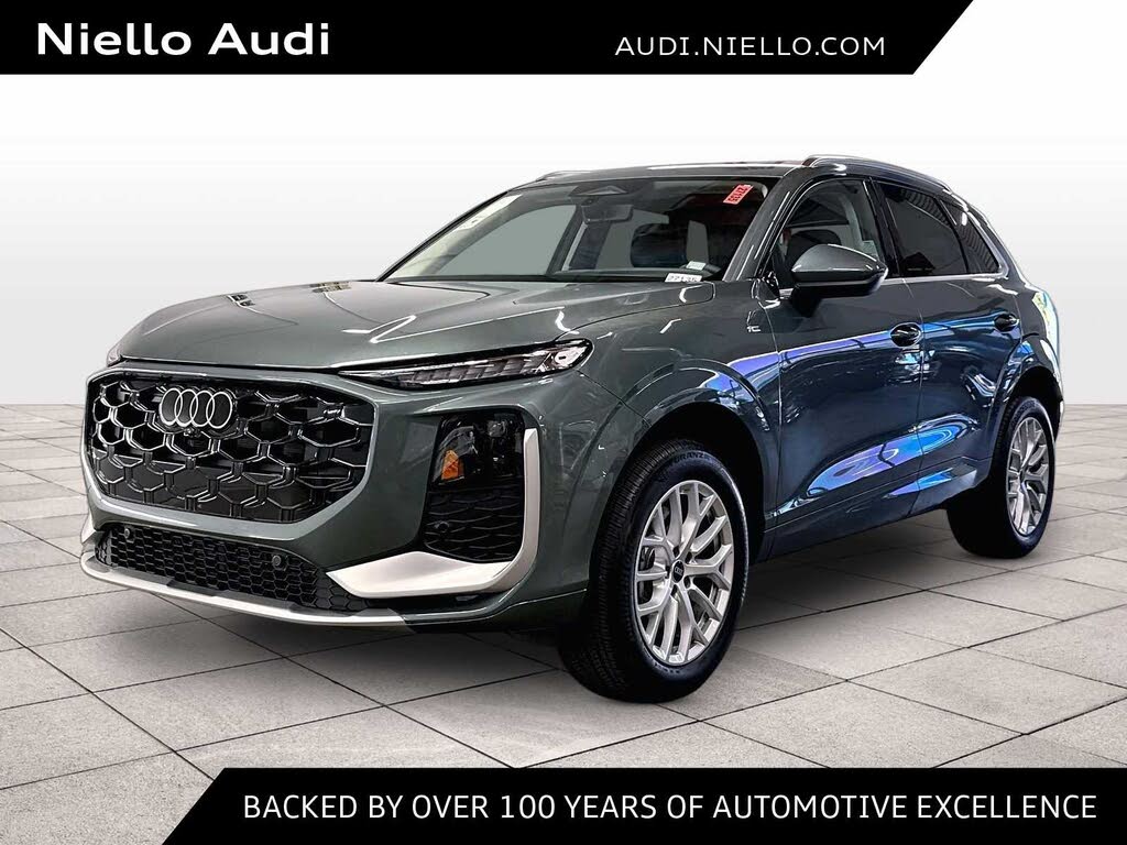 2026 Audi Q3 S line