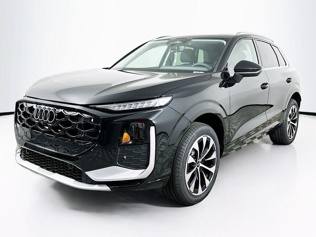 2026 Audi Q3 S line