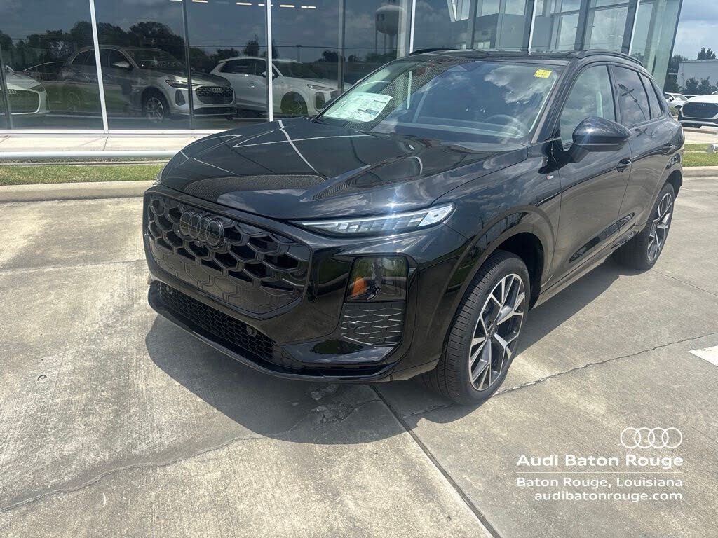 2026 Audi Q3 S line