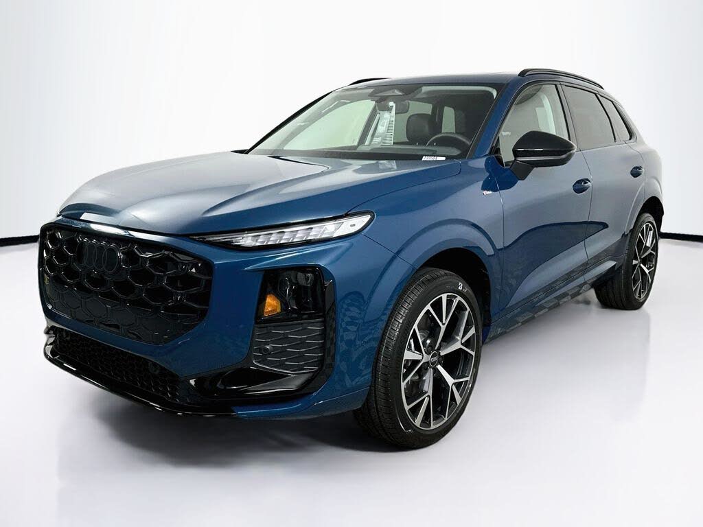 2026 Audi Q3 S line