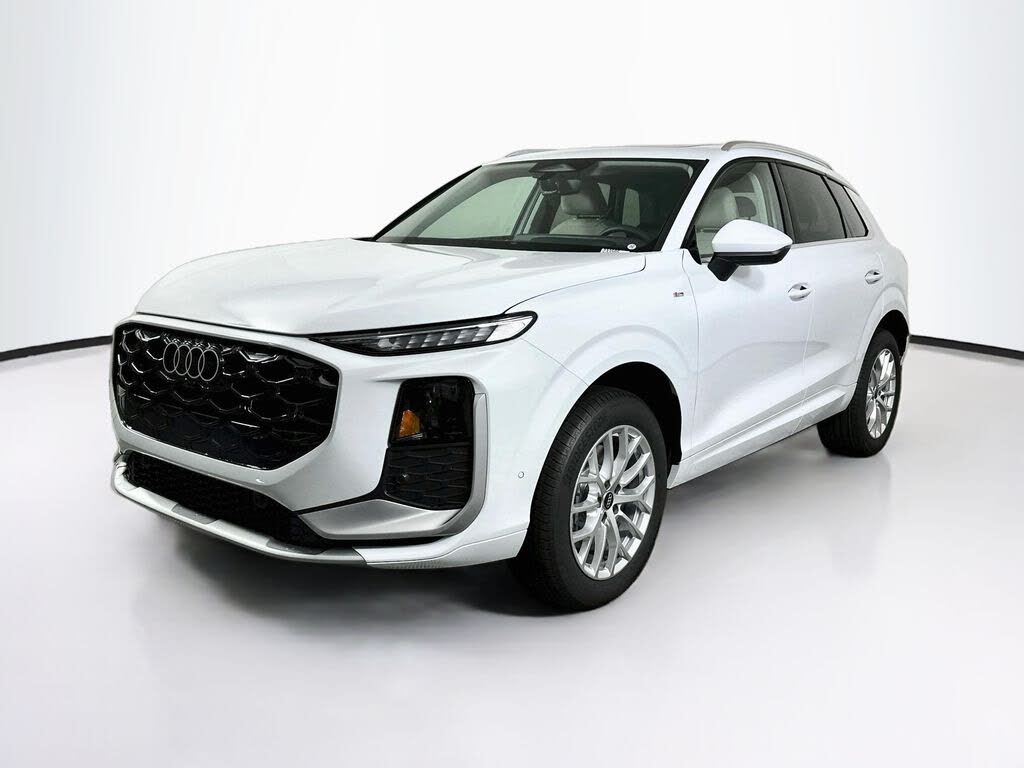 2026 Audi Q3 S line