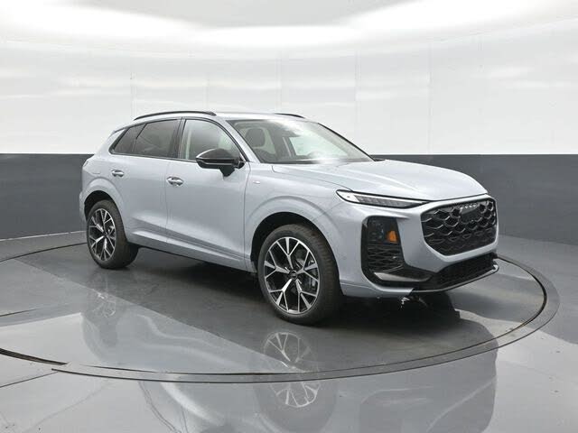 2026 Audi Q3 S line