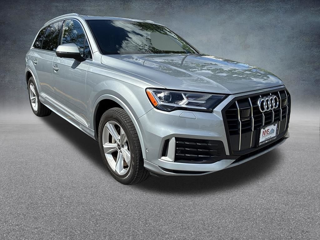2023 Audi Q7 Premium
