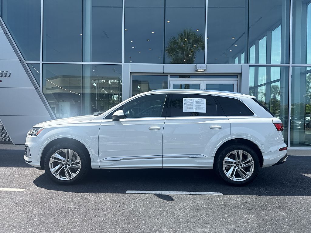 2023 Audi Q7 Premium