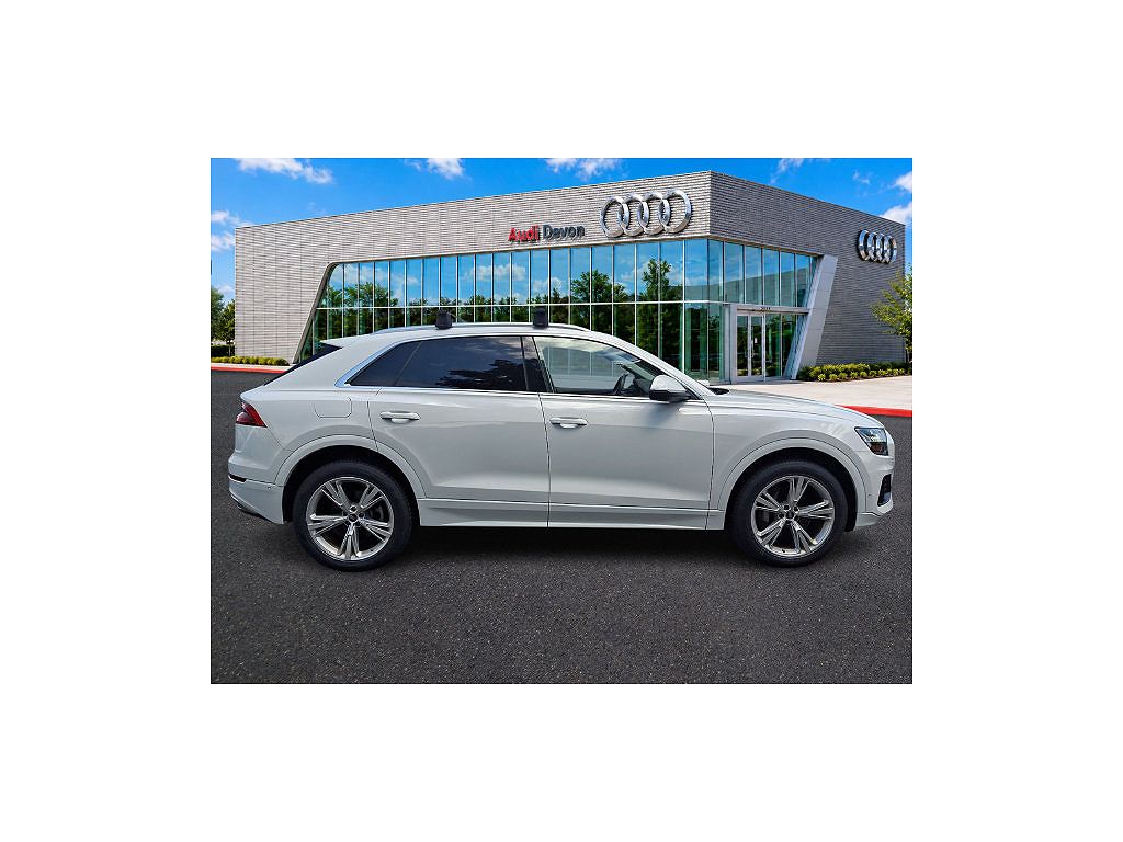 2023 Audi Q8 Premium