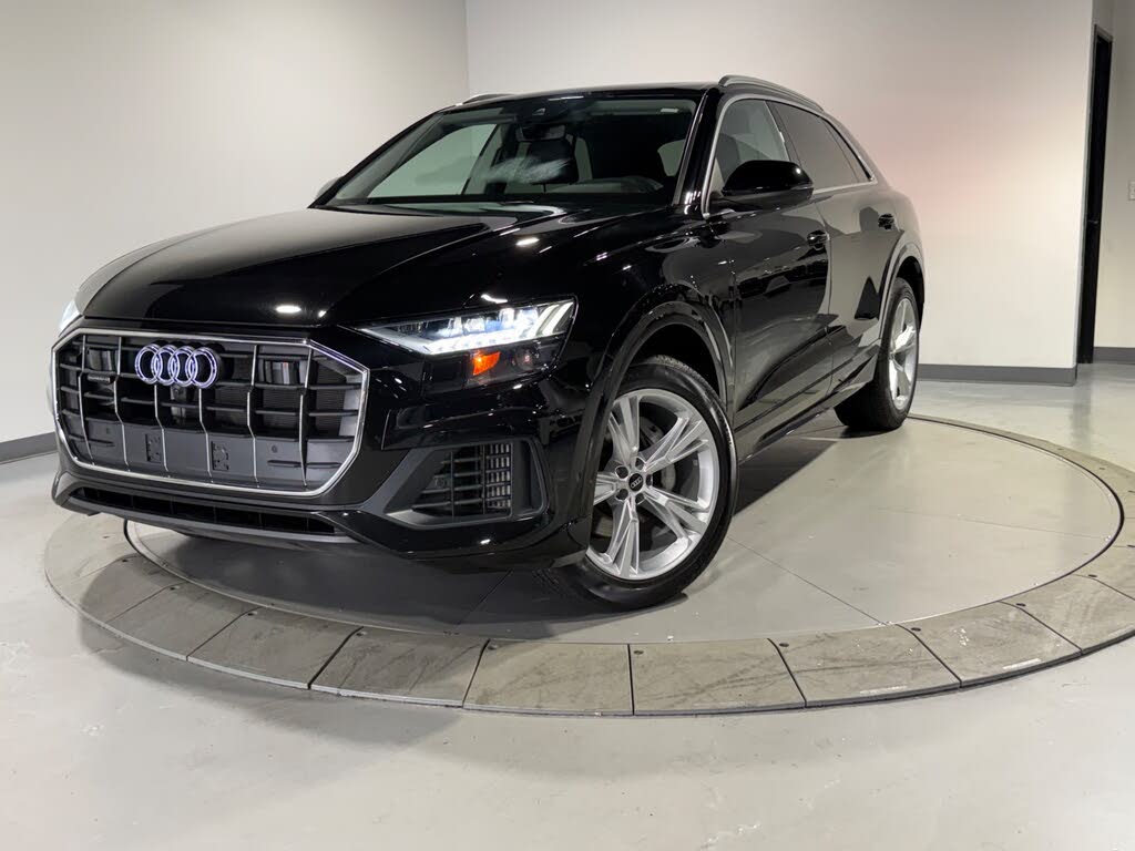 2023 Audi Q8 Premium
