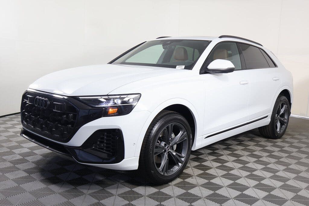 2026 Audi Q8 Premium